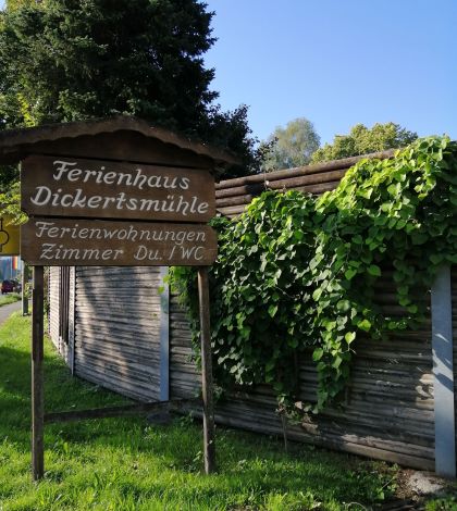 Campingplaz und Ferienhaus Hoftbauer入り口の看板