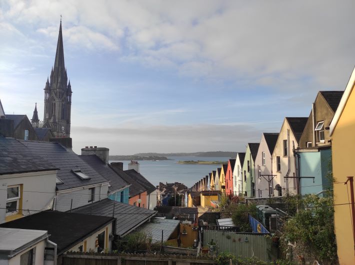 コーク空港から近いあおすすめスポットCobh